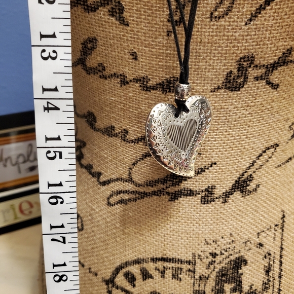 Brighton long large reversible heart necklace - Picture 5 of 5